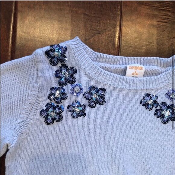 Two Sequin sweaters - Picture 7 of 10